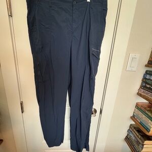 Columbia Women's Omni Shield Black Pants Size 12 Regular